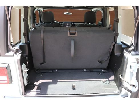 Used 2023 Jeep Wrangler Sport AWD/4WD image 15