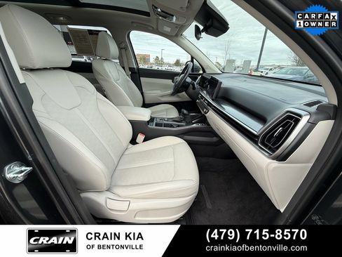 Certified 2025 Kia Sorento S w/ Panoramic Sunroof Package image 34