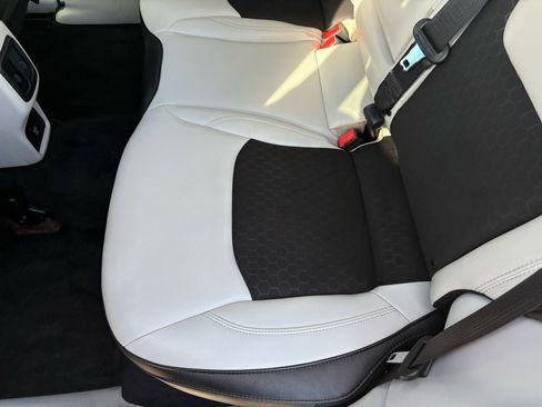 Used 2018 Jeep Compass Latitude image 35