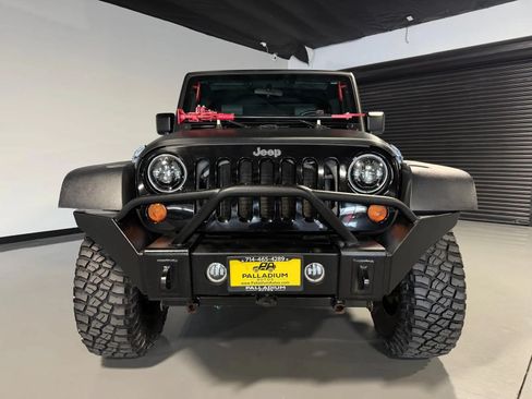 Used 2009 Jeep Wrangler Unlimited Rubicon w/ Trailer Tow Group AWD/4WD image 2