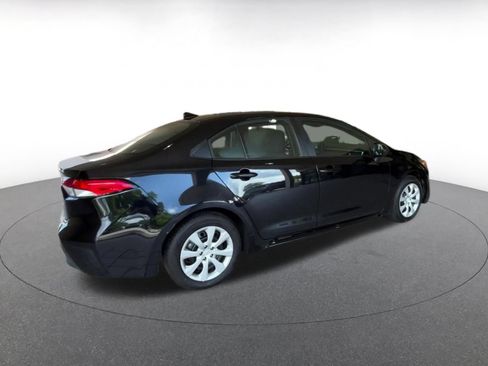 Used 2025 Toyota Corolla LE FWD image 11