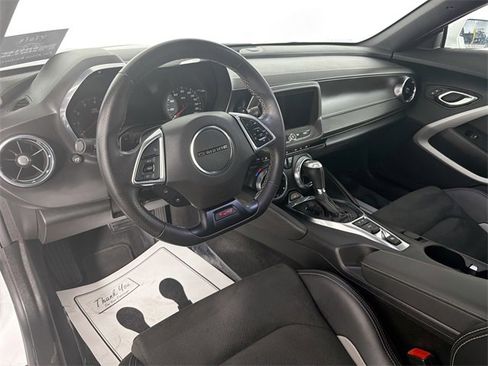 Used 2020 Chevrolet Camaro SS image 9