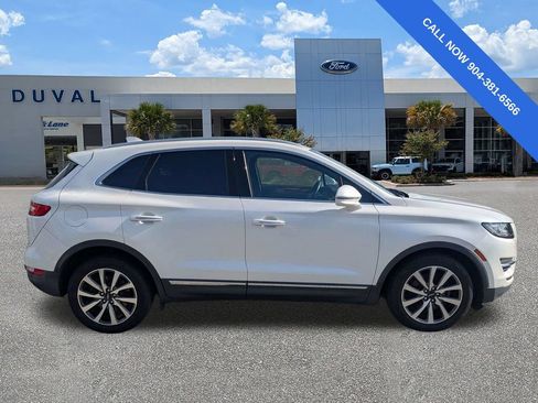 Used 2019 Lincoln MKC Reserve w/ MKC Climate Package FWD image 3