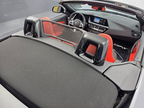 Used 2023 BMW Z4 sDrive30i w/ Shadowloine Package image 15