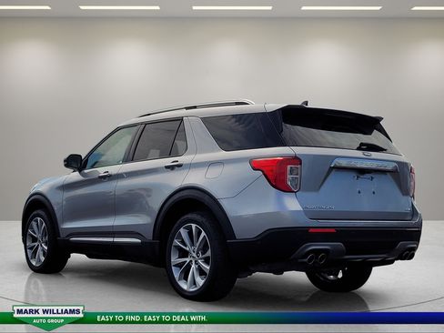 Used 2022 Ford Explorer Platinum w/ Equipment Group 601A AWD/4WD image 6