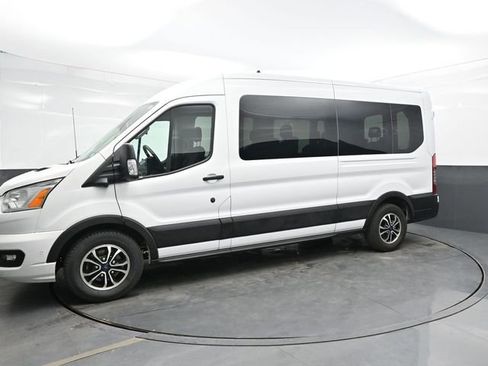 Used 2022 Ford Transit 350 XLT image 3