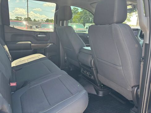 Used 2020 Chevrolet Silverado 1500 LT Trail Boss w/ Bed Protection Package AWD/4WD image 16