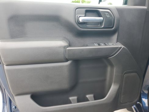 Used 2022 Chevrolet Silverado 1500 Custom image 21