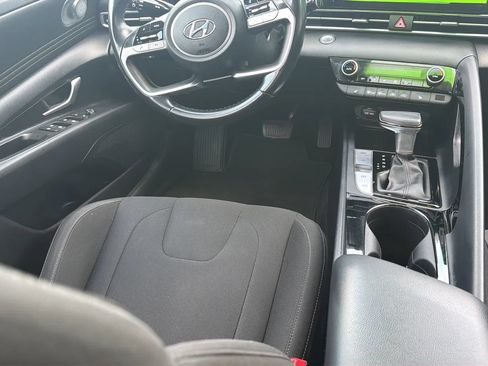 Used 2021 Hyundai Elantra SEL w/ Convenience Package FWD image 35