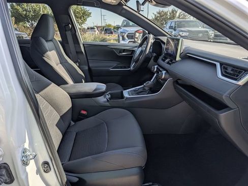 Certified 2025 Toyota RAV4 SE w/ Weather Package AWD/4WD image 30
