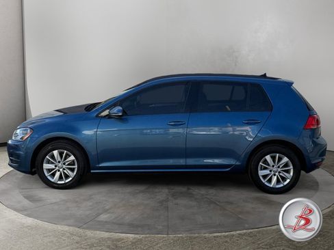 Used 2017 Volkswagen Golf S FWD image 4