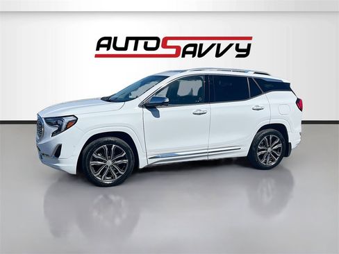 Used 2020 GMC Terrain Denali image 3