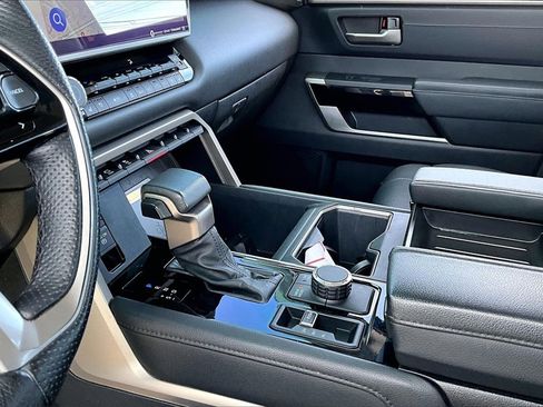 Used 2022 Toyota Tundra Limited image 14