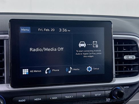 Used 2025 Hyundai Venue SEL image 21