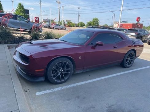 Used 2021 Dodge Challenger R/T Scat Pack RWD image 4