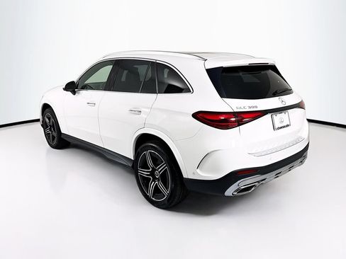 Used 2023 Mercedes-Benz GLC 300 image 7