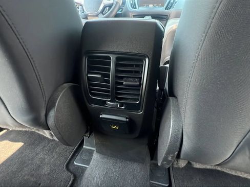 Used 2014 Ford Escape SE w/ Equipment Group 201A FWD image 21