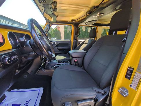 Used 2020 Jeep Wrangler Unlimited Sport AWD/4WD image 23