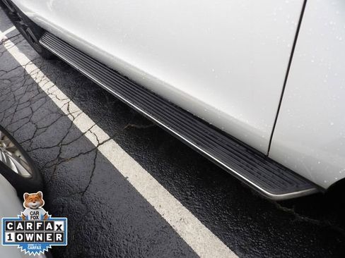 Used 2020 Ford Expedition XLT w/ Equipment Group 202A image 10