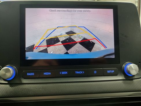 Certified 2022 Hyundai Kona SEL w/ Convenience Package image 9