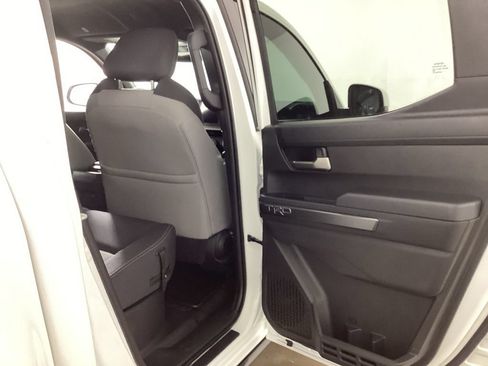 Used 2024 Toyota Tacoma TRD Off-Road AWD/4WD image 21