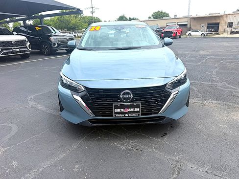 Used 2024 Nissan Sentra SV FWD image 3