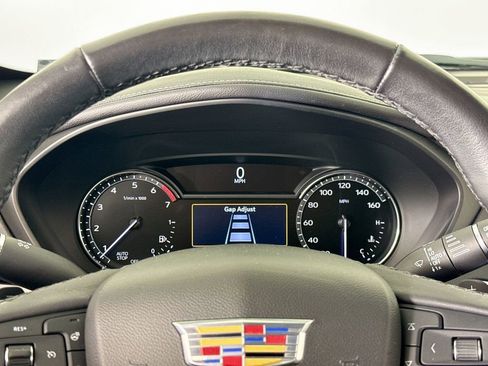 Used 2019 Cadillac XT4 Premium Luxury image 10