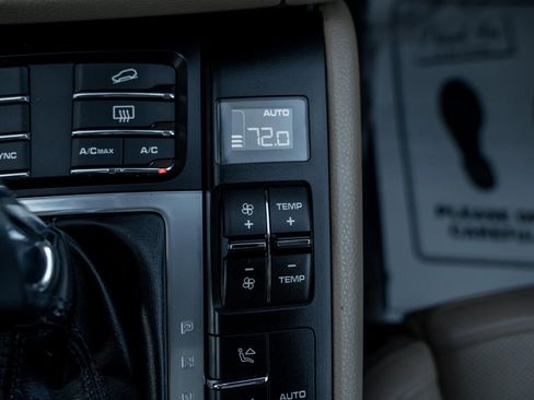 Used 2019 Porsche Macan Sport Edition image 38