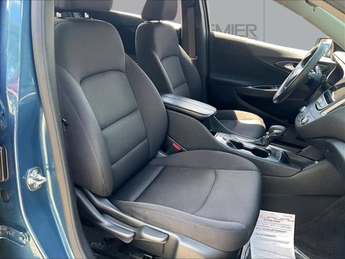 Used 2025 Chevrolet Malibu LT FWD image 31