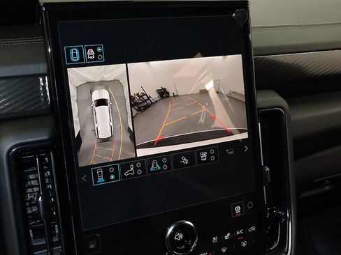 New 2026 GMC Yukon XL AT4 w/ AT4 Premium Plus Package image 19