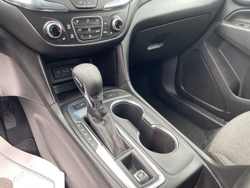 Used 2023 Chevrolet Equinox LT AWD/4WD image 17