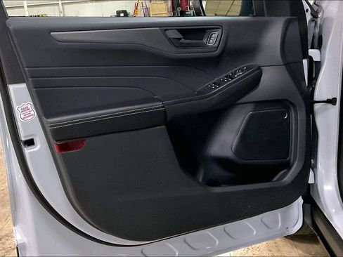 Certified 2025 Ford Escape Active AWD/4WD image 21