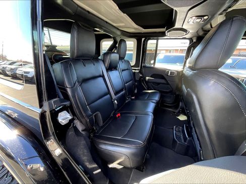 Used 2023 Jeep Wrangler Unlimited Rubicon 392 w/ Xtreme Recon 35" Tire Package AWD/4WD image 29