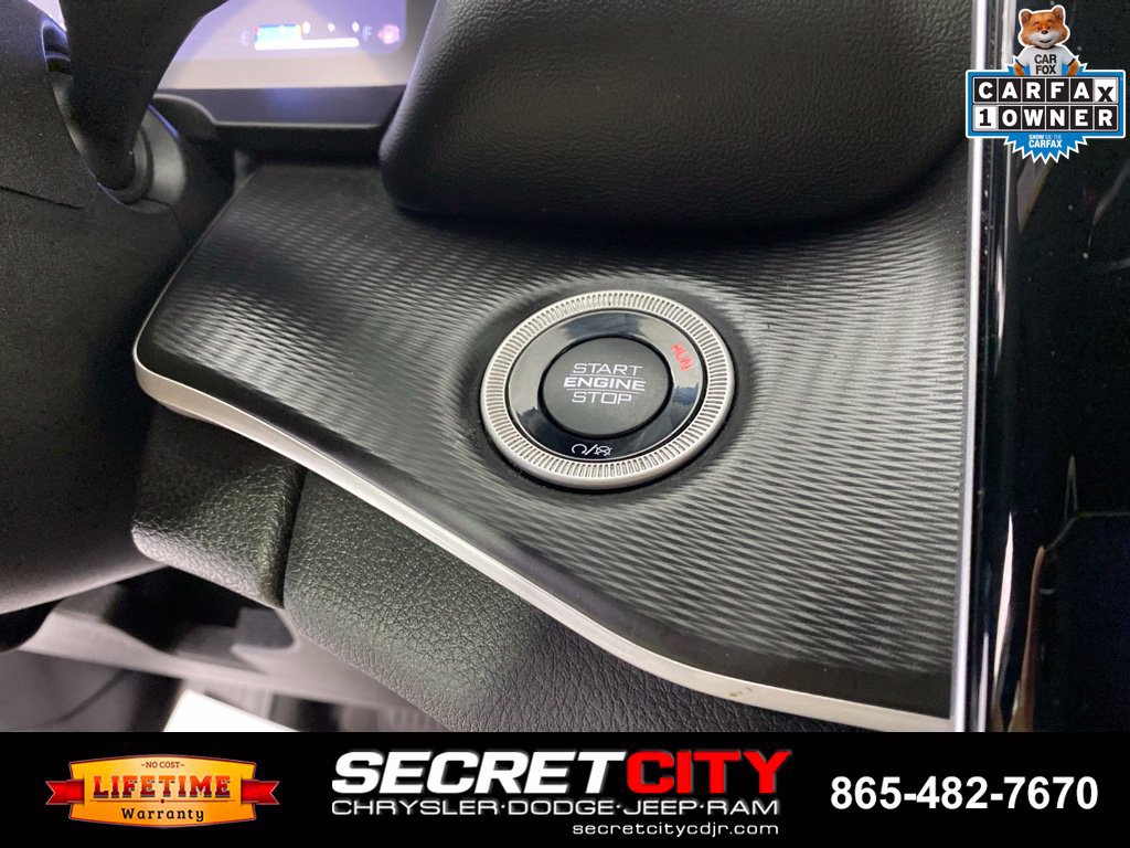 Used 2023 Jeep Grand Cherokee L Laredo AWD/4WD image 16