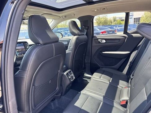 New 2025 Volvo XC40 B5 Core w/ Protection Package Premier AWD/4WD image 21