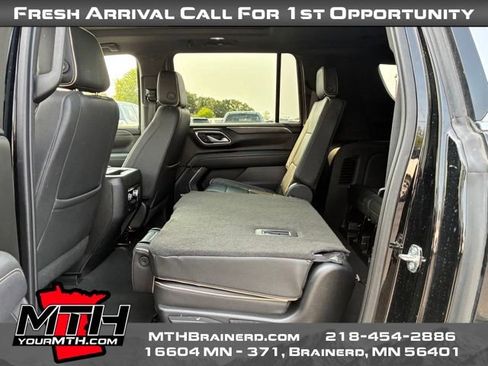 Used 2023 GMC Yukon XL SLT AWD/4WD image 10