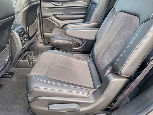 Used 2025 Jeep Grand Cherokee L Laredo AWD/4WD image 21
