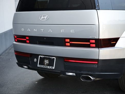 Used 2024 Hyundai Santa Fe SE image 8
