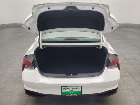 Used 2023 Hyundai Elantra Blue image 29