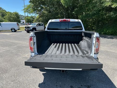 Used 2022 GMC Canyon Denali AWD/4WD image 30