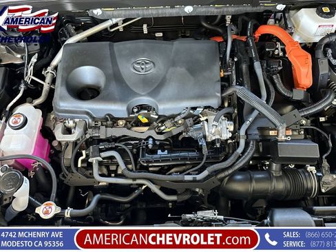 Used 2024 Toyota Venza LE AWD/4WD image 25