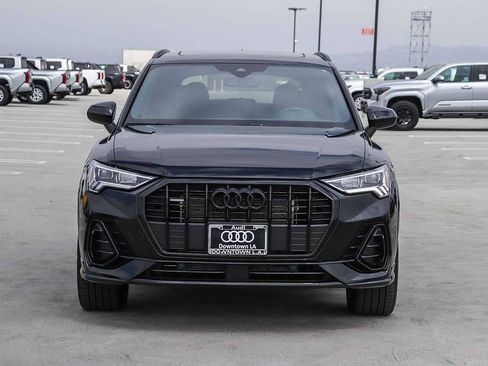 Used 2025 Audi Q3 2.0T Premium w/ Convenience Package AWD/4WD image 2