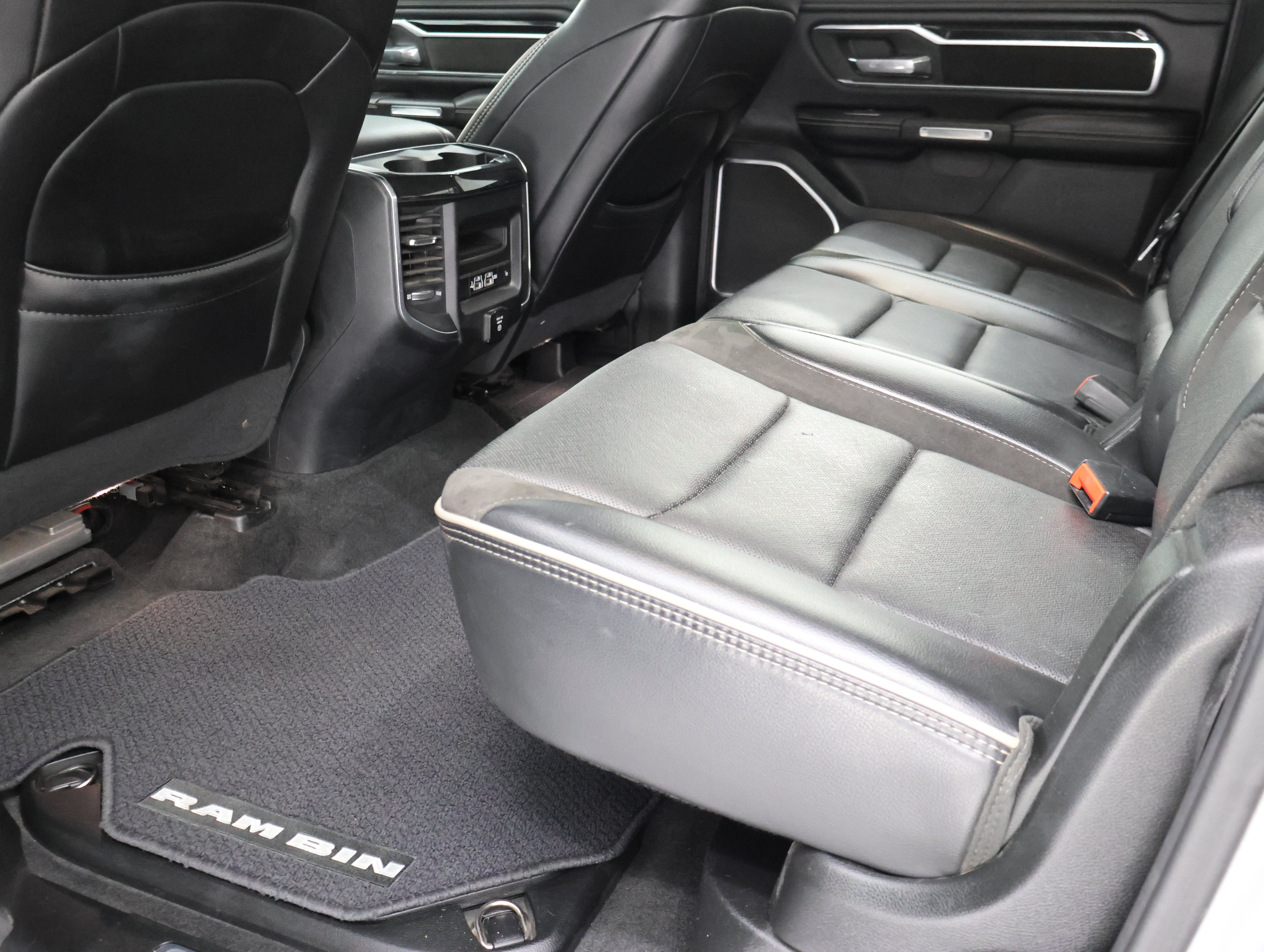 Used 2020 RAM 1500 Laramie AWD/4WD image 8