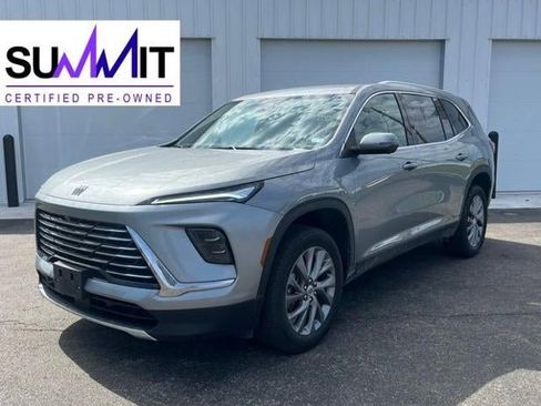 Used 2025 Buick Enclave Preferred image 1