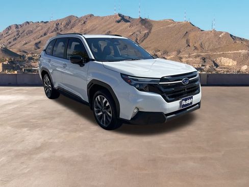 Used 2025 Subaru Forester Touring image 15