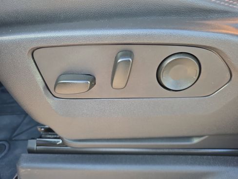 Used 2024 Chevrolet Silverado 3500 High Country w/ High Country Premium Package image 15