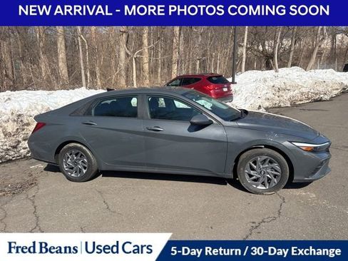 Certified 2024 Hyundai Elantra SEL image 4