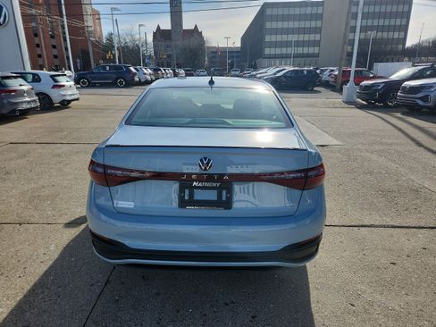 New 2026 Volkswagen Jetta SE image 4