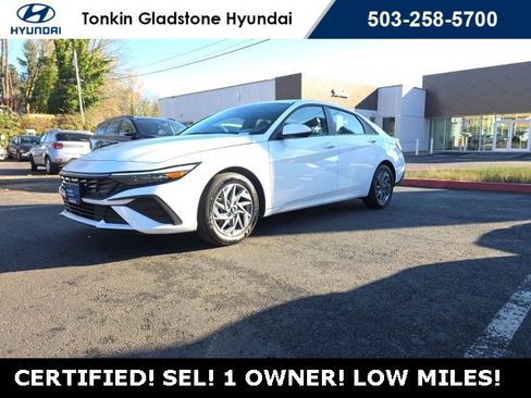 Certified 2024 Hyundai Elantra SEL image 3