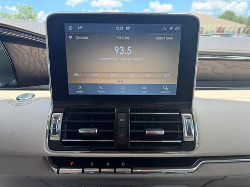 Used 2021 Lincoln Navigator Reserve w/ Luxury Package AWD/4WD image 31